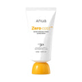 Anua Zero-Cast Moisturizing Finish Sunscreen 50 ml, tube d'écran solaire, vu de face sur fond neutre