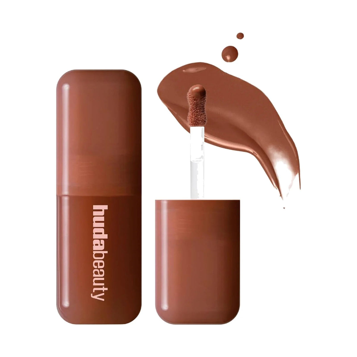 Blush liquide Huda Beauty Blush Filter 4,5 ml, teinte Latte, sur fond blanc