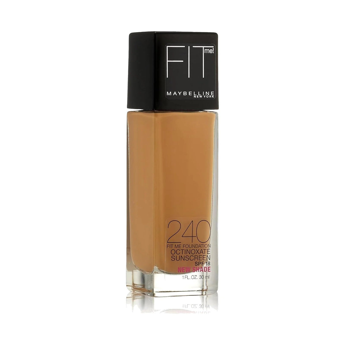 Fond de teint Maybelline Fit Me Dewy + Smooth 30 ml, teinte Golden Beige, sur fond blanc