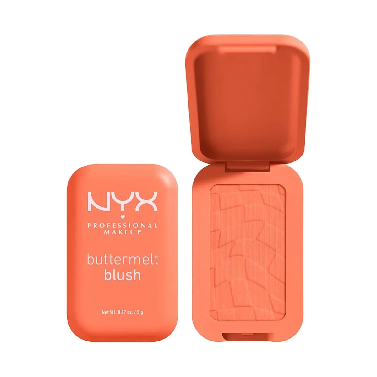 Blush poudre NYX Buttermelt dans son boîtier ouvert, teinte Sooner the Butta, sur fond blanc