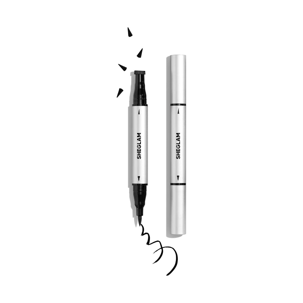 Eye-liner SHEGLAM avec tampon pour l'aile sur fond blanc
