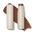 Contouring stick SHEGLAM Snatch 'n' Define, teinte Camel Suede, sur fond blanc
